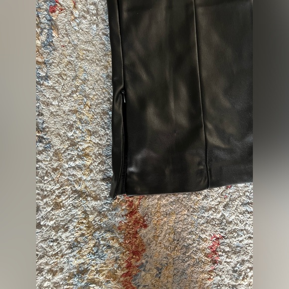 Black Zara faux-leather pants size XL - Picture 2 of 4